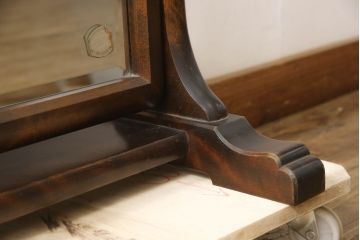 和製ビンテージ　北海道民芸家具　シックな色合いが魅力的!!シンプルなデザインの卓上ミラー(置き鏡、スタンドミラー、ヴィンテージ)(R-066394)