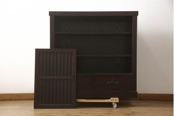 中古　ニレ材　上質な和の空間を演出する水屋箪笥サイドボード(茶箪笥、収納棚、戸棚、食器棚、サイドキャビネット)(R-066395)