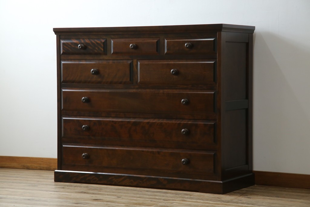 和製ヴィンテージ　北海道民芸家具　上品な佇まいが魅力的なチェスト　(R-066396)