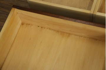 和製ヴィンテージ　北海道民芸家具　上品な佇まいが魅力的なチェスト　(R-066396)