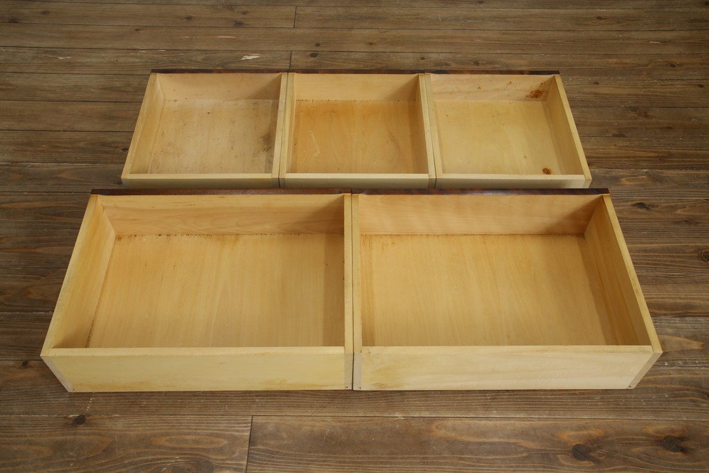 和製ヴィンテージ　北海道民芸家具　上品な佇まいが魅力的なチェスト　(R-066396)