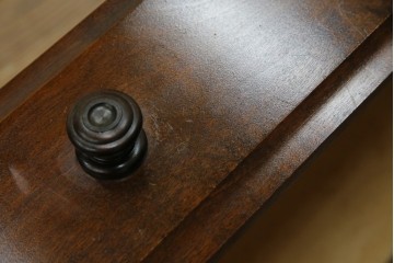 和製ヴィンテージ　北海道民芸家具　上品な佇まいが魅力的なチェスト　(R-066396)