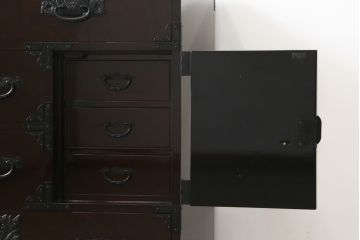 中古　渡辺家具店　漆塗り　木地呂塗り　上品な佇まいが美しい仙台箪笥(和タンス、衣装箪笥、収納たんす、引き出し)(R-066397)