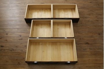 中古　渡辺家具店　漆塗り　木地呂塗り　上品な佇まいが美しい仙台箪笥(和タンス、衣装箪笥、収納たんす、引き出し)(R-066397)