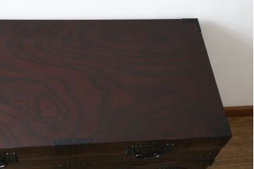 中古　渡辺家具店　漆塗り　木地呂塗り　上品な佇まいが美しい仙台箪笥(和タンス、衣装箪笥、収納たんす、引き出し)(R-066397)