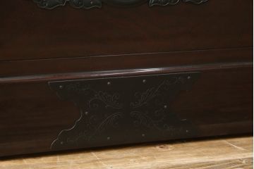 中古　渡辺家具店　漆塗り　木地呂塗り　上品な佇まいが美しい仙台箪笥(和タンス、衣装箪笥、収納たんす、引き出し)(R-066397)