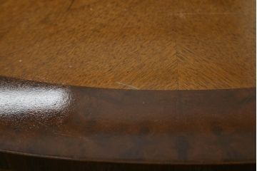 中古　DREXEL HERITAGE(ドレクセルヘリテイジ)　FRANCESCA(フランチェスカ)シリーズ　優美な佇まいのダイニングテーブル(エクステンションテーブル、食卓、4人掛け、6人掛け、8人掛け、オーバル型)(R-066399)