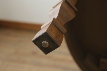 中古　DREXEL HERITAGE(ドレクセルヘリテイジ)　FRANCESCA(フランチェスカ)シリーズ　優美な佇まいのダイニングテーブル(エクステンションテーブル、食卓、4人掛け、6人掛け、8人掛け、オーバル型)(R-066399)