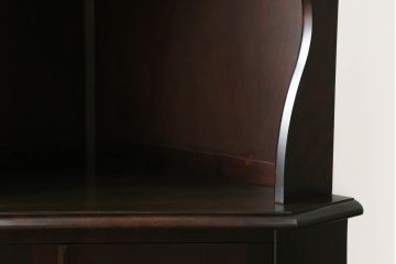 和製ビンテージ　北海道民芸家具　#145　和洋どちらの空間にも馴染むシックな隅棚(コーナーキャビネット、飾り棚、収納棚、戸棚、ヴィンテージ)(R-066404)