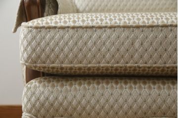 中古　超美品!!　DREXEL HERITAGE(ドレクセルヘリテイジ)　Upholstery(アップホルスタリー)　張り替え済み　クラシカルな佇まいの1人掛けソファ(アームチェア、一人掛け、1P、ラウンジチェア)(R-066406)