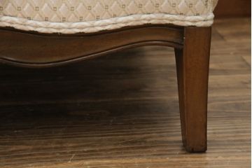中古　超美品!!　DREXEL HERITAGE(ドレクセルヘリテイジ)　Upholstery(アップホルスタリー)　張り替え済み　クラシカルな佇まいの1人掛けソファ(アームチェア、一人掛け、1P、ラウンジチェア)(R-066406)
