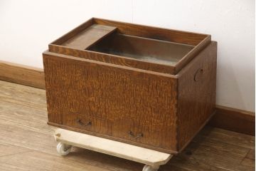 和製アンティーク　上手物!!　四面玉杢の極上品!!　和の趣溢れるタモ材製長火鉢(木製火鉢、囲炉裏)(R-066407)