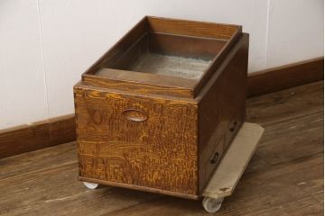 和製アンティーク　上手物!!　四面玉杢の極上品!!　和の趣溢れるタモ材製長火鉢(木製火鉢、囲炉裏)(R-066407)