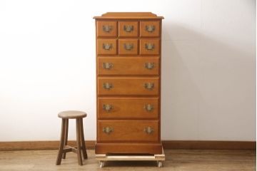 中古　美品!!　横浜クラシック家具　ダニエル(daniel)　アーリーアメリカン　カントリースタイルにおすすめなチェスト(小抽斗タンス、引き出し、洋服タンス、ハイチェスト)(定価約35万円)(R-066408)