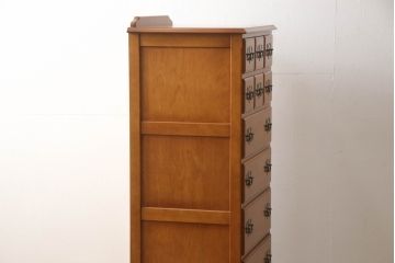 中古　美品!!　横浜クラシック家具　ダニエル(daniel)　アーリーアメリカン　カントリースタイルにおすすめなチェスト(小抽斗タンス、引き出し、洋服タンス、ハイチェスト)(定価約35万円)(R-066408)