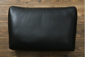 中古　オーストリア製　ヴィットマン(WITTMANN)　本革(レザー)　高級感漂う佇まいが魅力の1人掛けソファ(一人掛け、1P、アームソファ、ラウンジソファ)(R-066414)