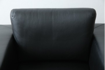 中古　オーストリア製　ヴィットマン(WITTMANN)　本革(レザー)　高級感漂う佇まいが魅力の1人掛けソファ(一人掛け、1P、アームソファ、ラウンジソファ)(R-066415)