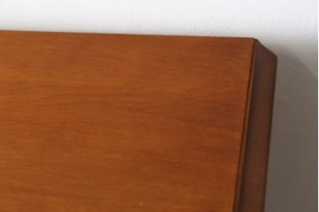 中古　横浜クラシック家具　ダニエル(daniel)　アーリーアメリカン　A-103　エレガントな意匠が素敵な整理タンス(チェスト、引き出し、洋服タンス)(R-066416)