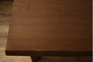 中古　BC工房　天板一枚板　ウォールナット材製の上質なダイニングテーブル(6人掛け、4人掛け、食卓、作業台)(R-066417)