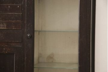 和製アンティーク　隠す収納・見せる収納に活躍してくれるデンタルキャビネット(ケビント、デンタルケース、ガラスケース、収納棚、戸棚、キャビネット、店舗什器)(R-066418)