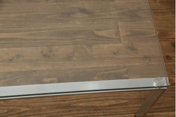 中古　ドイツ製　WALTER KNOLL(ウォルター・ノル)　ノーマン・フォスター(Norman Foster)　FOSTER 500　洗練されたモダンデザインが魅力のセンターテーブル(ガラステーブル、カクテルテーブル、リビングテーブル、カフェテーブル、ローテーブル)(定価約56万円)(R-066421)