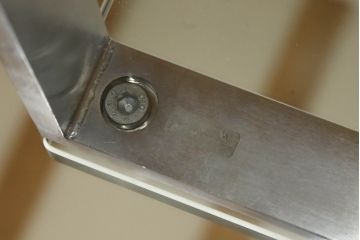 中古　ドイツ製　WALTER KNOLL(ウォルター・ノル)　ノーマン・フォスター(Norman Foster)　FOSTER 500　洗練されたモダンデザインが魅力のセンターテーブル(ガラステーブル、カクテルテーブル、リビングテーブル、カフェテーブル、ローテーブル)(定価約56万円)(R-066421)