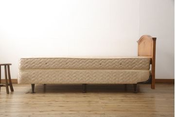 中古　横浜クラシック家具　ダニエル(daniel)　A-610　ニューポートアーリー　クラシカルな寝室づくりにおすすめなシングルベッド(ヘッドボード、マットレス)(R-066424)
