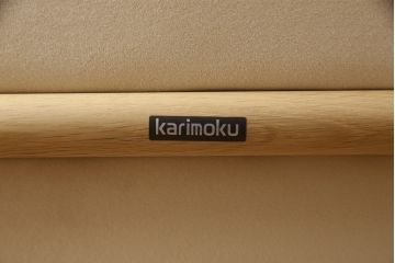 中古　美品　カリモク家具(karimoku)　オーク材　ピュアオーク色　LDチェアー　CS6210　特注ラムースT-5451　肘付食堂椅子　ナチュラルな空間を演出するリビングダイニングソファ(アームソファ、1人掛け、一人掛け、イス)(1脚定価約12万円)(R-066450)
