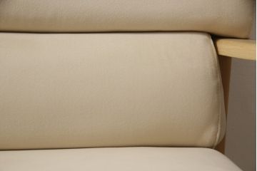 中古　美品　カリモク家具(karimoku)　オーク材　ピュアオーク色　LDチェアー　CS6210　特注ラムースT-5451　肘付食堂椅子　ナチュラルな空間を演出するリビングダイニングソファ(アームソファ、1人掛け、一人掛け、イス)(1脚定価約12万円)(R-066451)