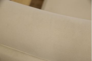 中古　美品　カリモク家具(karimoku)　オーク材　ピュアオーク色　LDチェアー　CS6210　特注ラムースT-5451　肘付食堂椅子　ナチュラルな空間を演出するリビングダイニングソファ(アームソファ、1人掛け、一人掛け、イス)(1脚定価約12万円)(R-066451)