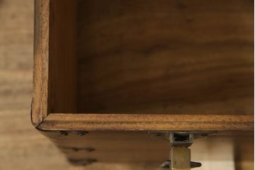 アメリカアンティーク　くすのき(楠)材　レトロな空間を演出する船トランク(舟トランク、ブランケットボックス、トランクテーブル、センターテーブル、ローテーブル、ディスプレイ雑貨)(R-066456)