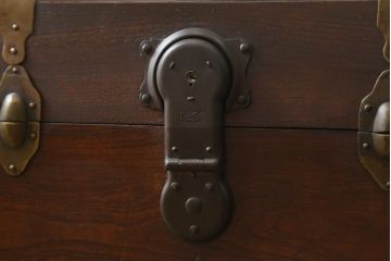 アメリカアンティーク　くすのき(楠)材　レトロな空間を演出する船トランク(舟トランク、ブランケットボックス、トランクテーブル、センターテーブル、ローテーブル、ディスプレイ雑貨)(R-066457)
