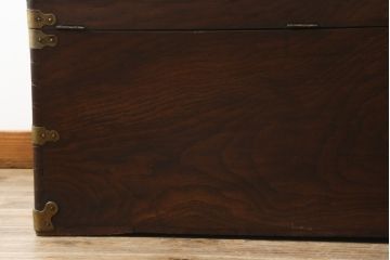アメリカアンティーク　くすのき(楠)材　レトロな空間を演出する船トランク(舟トランク、ブランケットボックス、トランクテーブル、センターテーブル、ローテーブル、ディスプレイ雑貨)(R-066457)