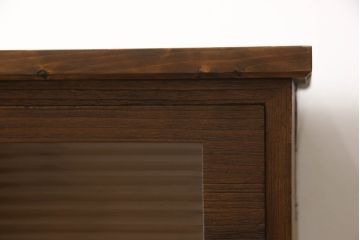 和製アンティーク　桐箪笥リメイク　前面モールガラス製　鉄脚がおしゃれ!レトロテイストのお部屋にぴったりなリビングボード(引き出し、サイドチェスト、テレビ台、テレビボード、箪笥ローボード)(R-066458)