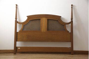 中古　DREXEL HERITAGE(ドレクセルヘリテイジ)　FRANCESCA(フランチェスカ)シリーズ　気品溢れる佇まいが魅力的なダブルベッド(ヘッドボード)(R-066460)