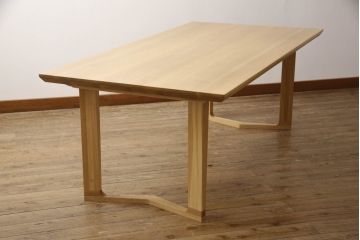 中古　超美品　カリモク家具(karimoku)　オーク材　ピュアオーク色　DU6161　ナチュラルテイストの空間づくりに活躍するダイニングテーブル(食堂テーブル、食卓、6人掛け、作業台)(定価約23万円)(R-066461)