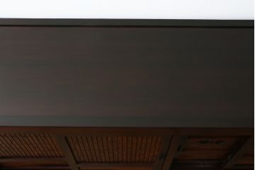 中古　タモ材　黒柿材　和の趣溢れる佇まいが魅力の水屋箪笥サイドボード(テレビ台、テレビボード、収納棚、戸棚、サイドキャビネット、引き出し、食器棚)(R-066470)
