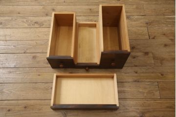 中古　美品　松本民芸家具　丸型一面鏡　西洋アンティークのようなデザインが魅力的なドレッサー(鏡台、ミラー、化粧台)(定価約43万円)(R-066473)