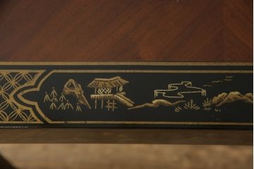 中古　レア品　DREXEL HERITAGE(ドレクセルヘリテイジ)　Et Cetera(エトセトラ)シリーズ　シノワズリ様式　マホガニー材　上品で優雅な佇まいが魅力のローテーブル(センターテーブル、サイドテーブル、飾り台)(R-066480)