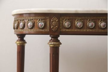 中古　美品　スペイン高級家具　MUARVA S.L.　繊細で華やかな装飾が魅力の小振りなコンソールテーブル(サイドテーブル、花台、飾り台)(R-066485)