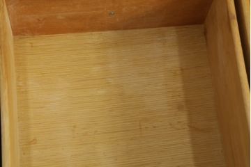 中古　DREXEL HERITAGE(ドレクセルヘリテイジ)　Triune(トライユン)　上品な佇まいが魅力のマホガニー材製サイドボード(サイドチェスト、引き出し)(定価約70万円)(R-066490)