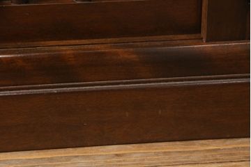 中古　美品　松本民芸家具　縦桟引戸のすっきりとしたデザインが和モダンな印象を深める茶棚(飾り棚、茶箪笥、収納棚、戸棚)(R-066491)