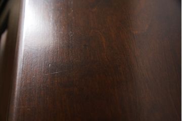 中古　北海道民芸家具　上質な作りが魅力のライティングビューロー(簿記机、在宅用、在宅ワーク用、ワークデスク、引き出し、収納棚、戸棚)(定価約34万円)(R-066494)
