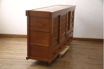 中古　楡(ニレ)材　総無垢材　美しい木目と品のある佇まいが魅力の水屋箪笥サイドボード(引き出し、収納棚、戸棚、食器棚)(R-066506)