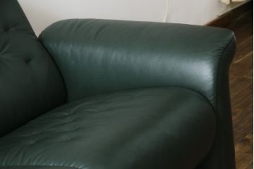 中古　ノルウェー製　ほぼ未使用の極美品!!　EKORNES(エコーネス)　ストレスレス(Stressless)　メトロポリタン　大人の贅沢なくつろぎ空間を演出する三人掛けソファ(アームソファ、3人掛け、3P、トリプルソファ、ロッキング機能、北欧)(定価約55万円)(R-066508)