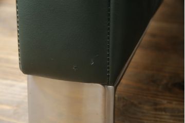 中古　ノルウェー製　ほぼ未使用の極美品!!　EKORNES(エコーネス)　ストレスレス(Stressless)　メトロポリタン　大人の贅沢なくつろぎ空間を演出する三人掛けソファ(アームソファ、3人掛け、3P、トリプルソファ、ロッキング機能、北欧)(定価約55万円)(R-066508)
