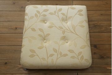 イギリスビンテージ　希少モデル!!　ERCOL(アーコール)　ジュビリー(Jubilee)シリーズ　洗練された佇まいが上品な印象の3人掛けソファ(三人掛けソファ、3P、トリプルソファ、アームソファ、ヴィンテージ、英国、北欧)(R-066512)