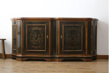 中古　希少!!　DREXEL HERITAGE(ドレクセルヘリテイジ)　シノワズリ様式　優美で華やかな装飾が見事なサイドボード(収納棚、戸棚、サイドキャビネット、コンソールキャビネット、カウンター、中国美術)(R-066514)