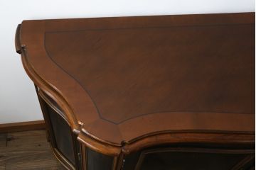 中古　希少!!　DREXEL HERITAGE(ドレクセルヘリテイジ)　シノワズリ様式　優美で華やかな装飾が見事なサイドボード(収納棚、戸棚、サイドキャビネット、コンソールキャビネット、カウンター、中国美術)(R-066514)