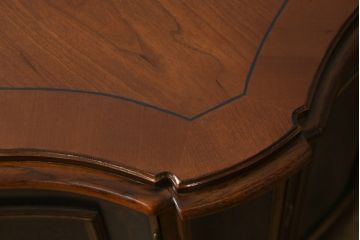 中古　希少!!　DREXEL HERITAGE(ドレクセルヘリテイジ)　シノワズリ様式　優美で華やかな装飾が見事なサイドボード(収納棚、戸棚、サイドキャビネット、コンソールキャビネット、カウンター、中国美術)(R-066514)